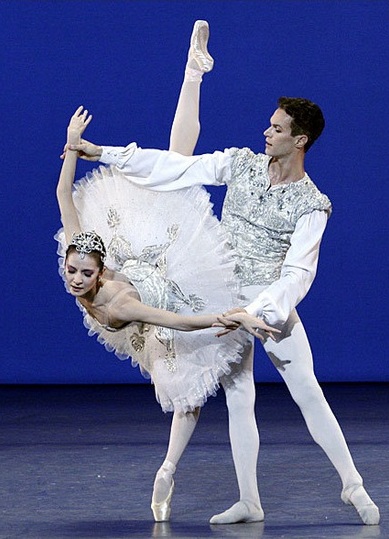 Source photo : ballet-national-dz.org