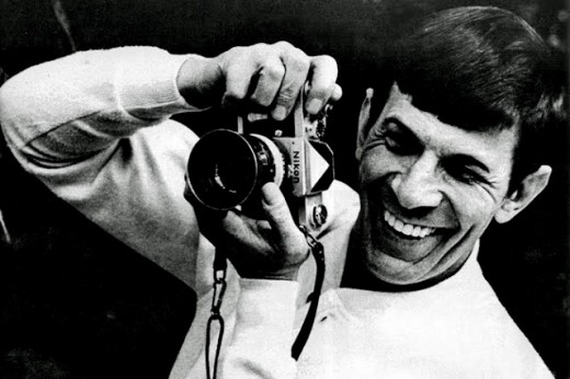 Leonard Nimoy avec un Nikon F
